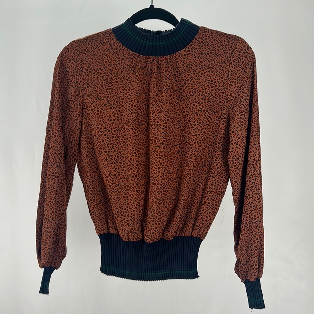 Leopard long sleeve blouse